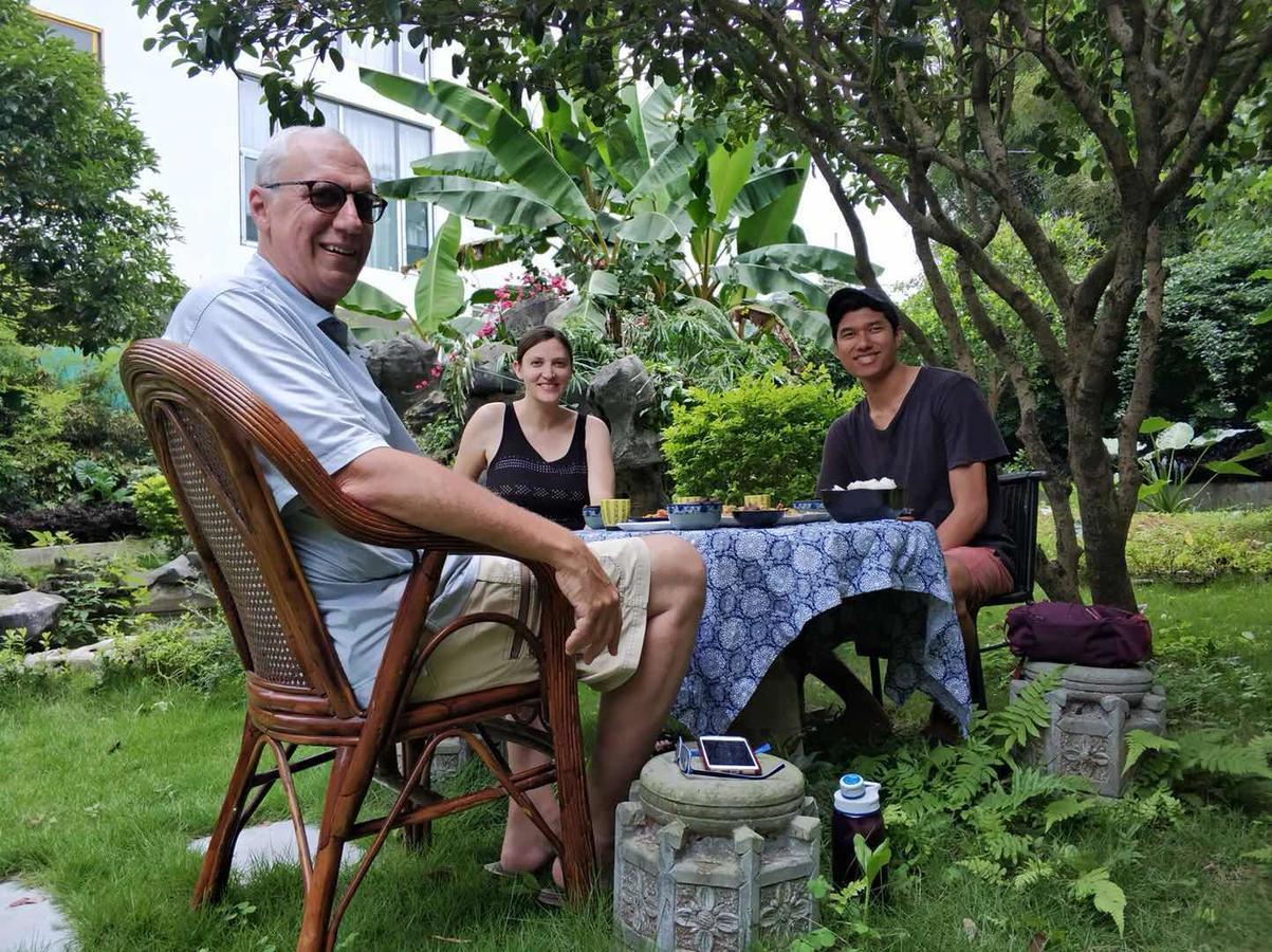 Yangshuo Leisure Tea Lodge Buitenkant foto